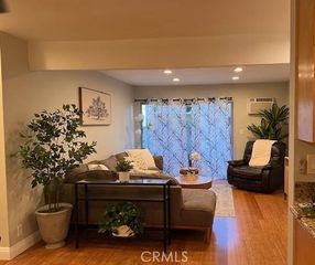 28947 Thousand Oaks 134, Agoura Hills, CA 91301