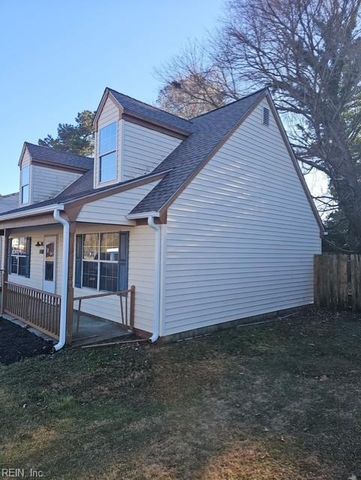 705 Stacis LN, Newport News, VA 23608