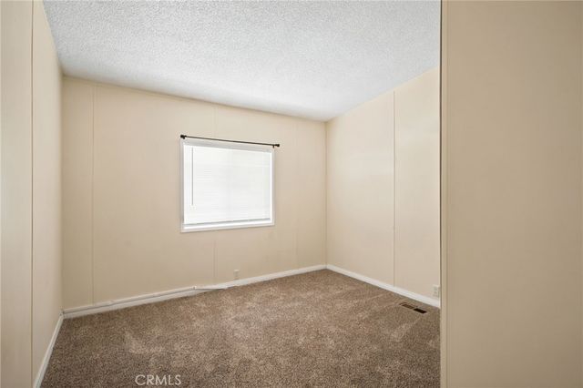2140 Mentone 152, Mentone, CA 92359
