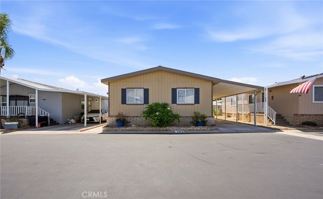 2140 Mentone 152, Mentone, CA 92359