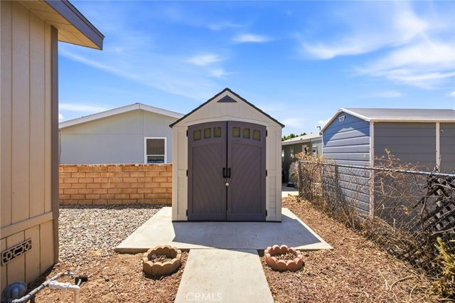 2140 Mentone 152, Mentone, CA 92359