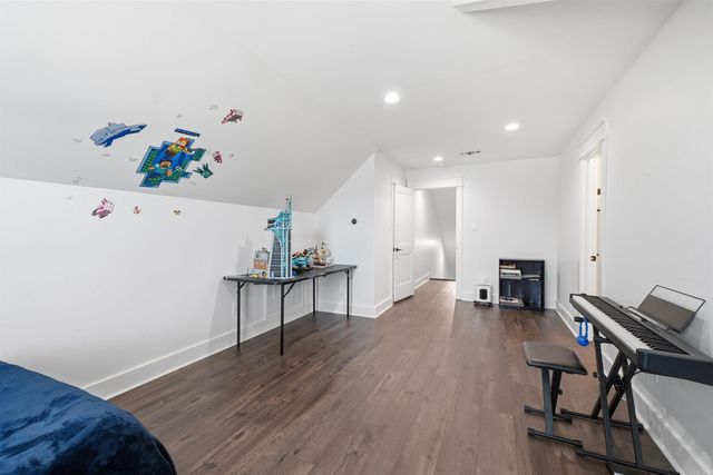 6070 Majestic Waters Drive, Benton, AR 72019