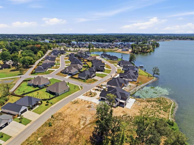 6070 Majestic Waters Drive, Benton, AR 72019