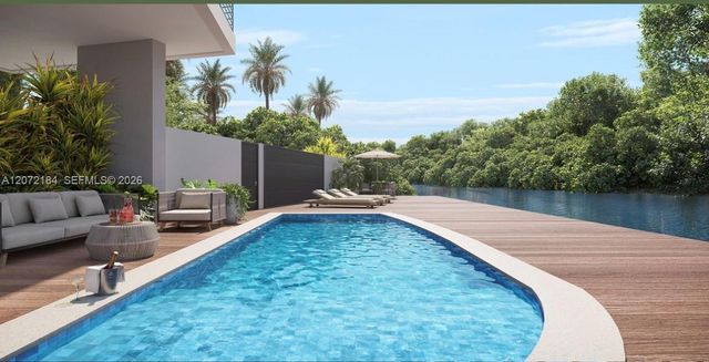 18550 NE 23 Court 302, Miami, FL 33180