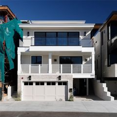 213 Bayview Drive, Manhattan Beach, CA 90266