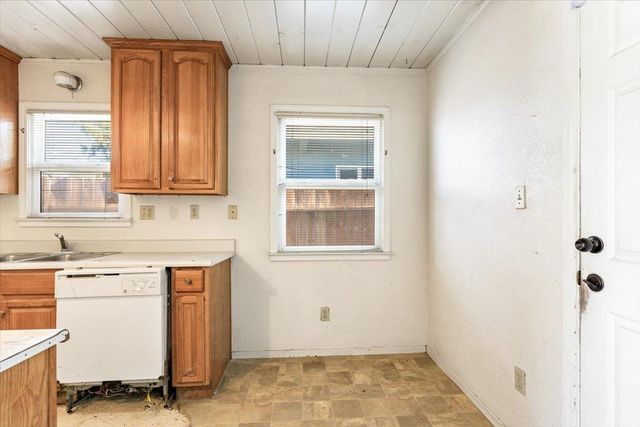5441 71st St, Sacramento, CA 95820