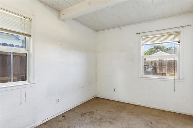 5441 71st St, Sacramento, CA 95820
