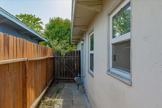 5441 71st St, Sacramento, CA 95820
