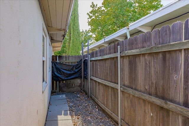 5441 71st St, Sacramento, CA 95820