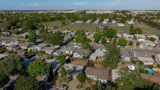 5441 71st St, Sacramento, CA 95820