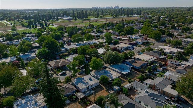 5441 71st St, Sacramento, CA 95820
