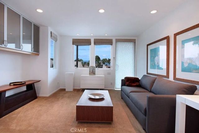326 Loma Terrace, Laguna Beach, CA 92651
