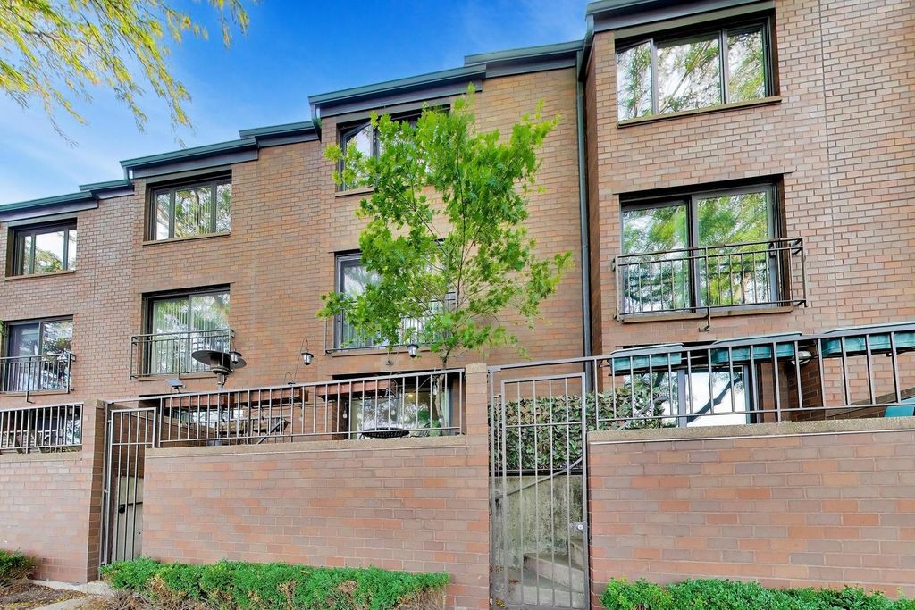 3700 N LAKE SHORE Drive 104, Chicago, IL 60613 — photo 2