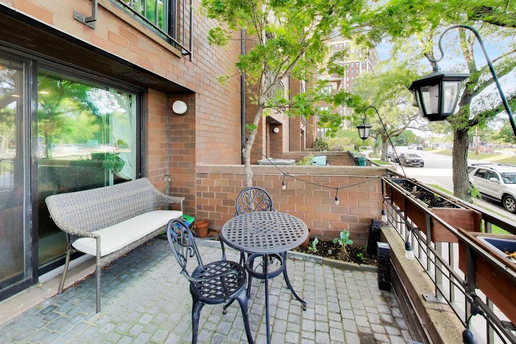 3700 N LAKE SHORE Drive 104, Chicago, IL 60613 — photo 4