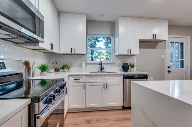 219 Wanda Drive, Irving, TX 75060