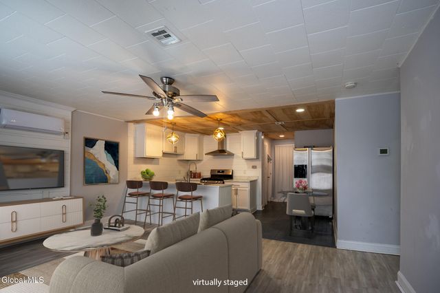 11 Rhode Island Avenue, East Greenbush, NY 12144