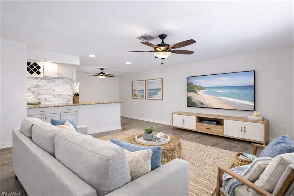 17017 Golfside CIR 404, FORT MYERS, FL 33908 — exterior