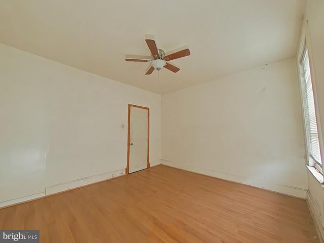 2423 N NEWKIRK ST, Philadelphia, PA 19132