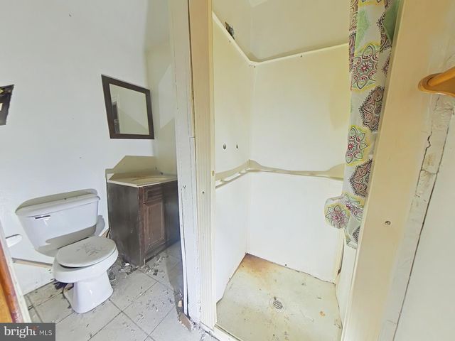 2423 N NEWKIRK ST, Philadelphia, PA 19132