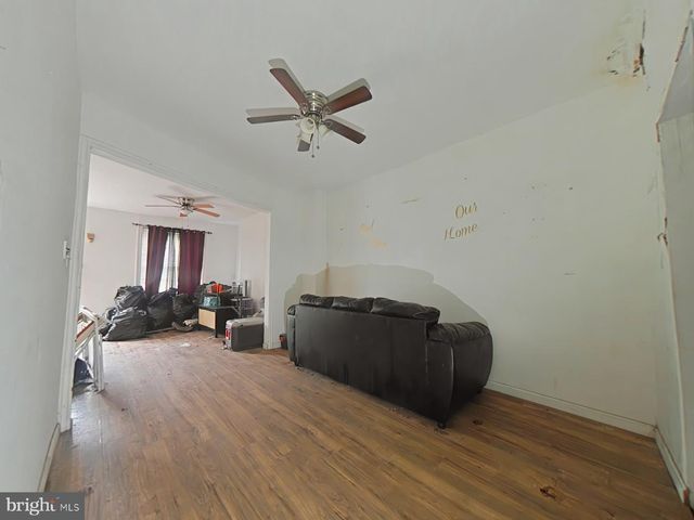 2423 N NEWKIRK ST, Philadelphia, PA 19132