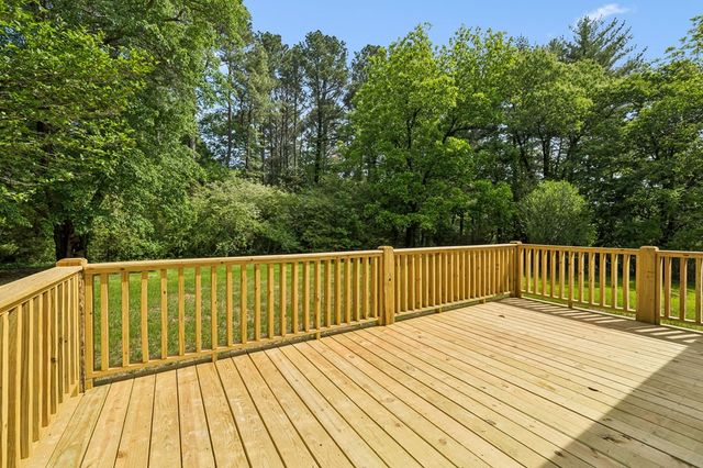257 Old Babb Rd, Rocky Face, GA 30740