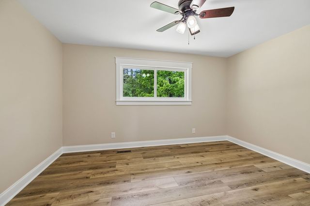 257 Old Babb Rd, Rocky Face, GA 30740
