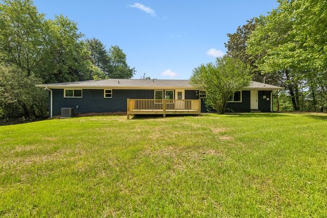 257 Old Babb Rd, Rocky Face, GA 30740
