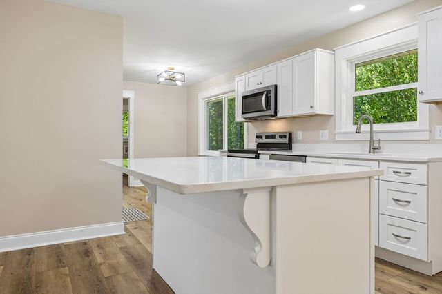 257 Old Babb Rd, Rocky Face, GA 30740