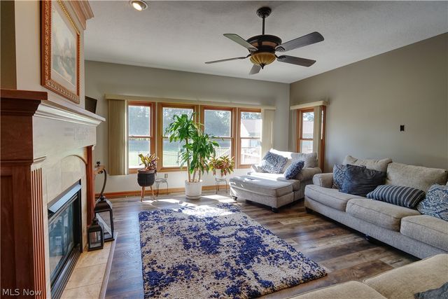 25785 Meadow Trail, Columbia Station, OH 44028