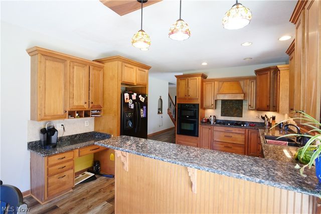 25785 Meadow Trail, Columbia Station, OH 44028