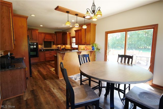 25785 Meadow Trail, Columbia Station, OH 44028