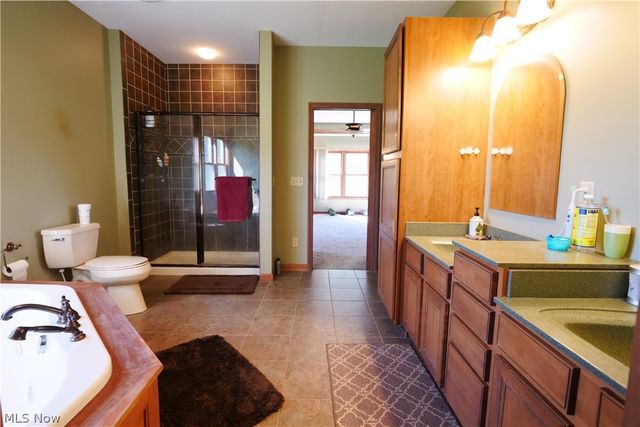25785 Meadow Trail, Columbia Station, OH 44028