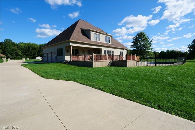 25785 Meadow Trail, Columbia Station, OH 44028