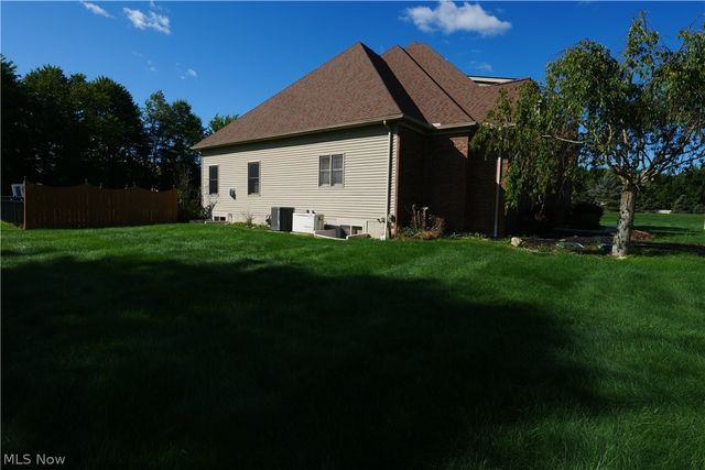 25785 Meadow Trail, Columbia Station, OH 44028