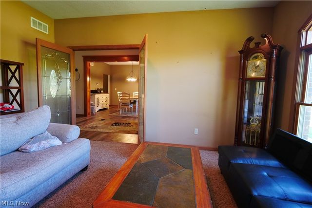 25785 Meadow Trail, Columbia Station, OH 44028