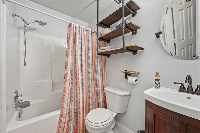 2709 Barronwood Drive, Bryan, TX 77807