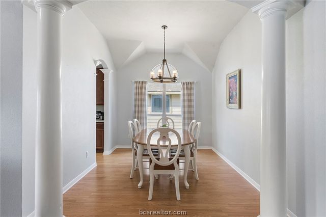 2709 Barronwood Drive, Bryan, TX 77807