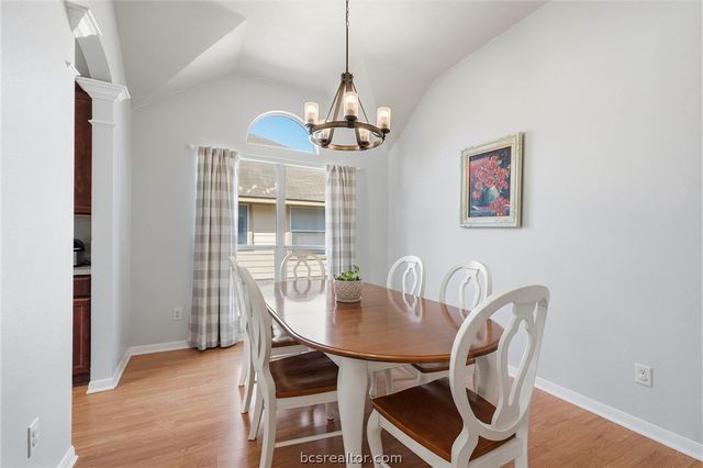 2709 Barronwood Drive, Bryan, TX 77807