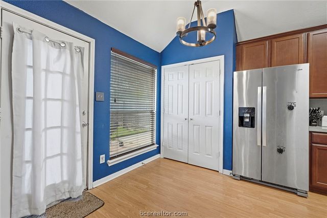 2709 Barronwood Drive, Bryan, TX 77807