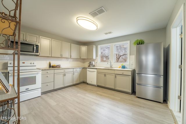 4257 Skyline Drive, Knoxville, TN 37914