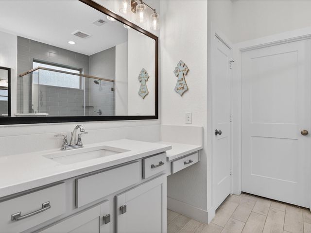 316 Mullins Court, Montgomery, TX 77316