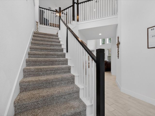 316 Mullins Court, Montgomery, TX 77316