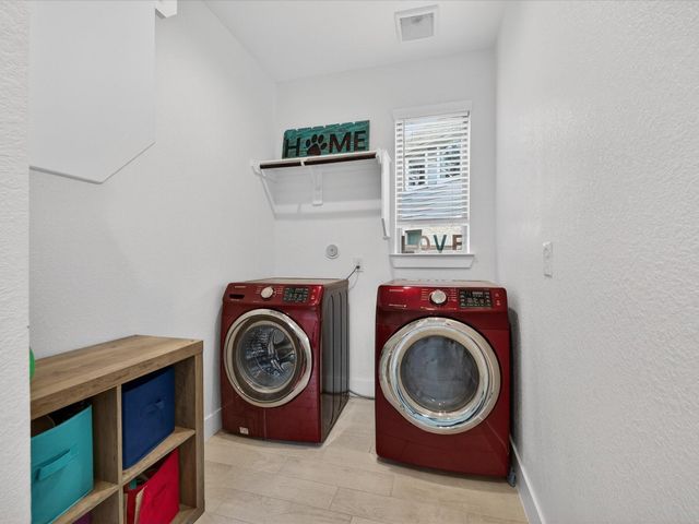 316 Mullins Court, Montgomery, TX 77316