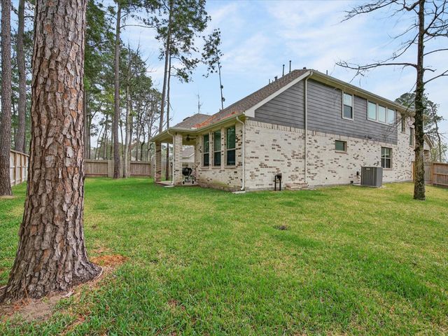 316 Mullins Court, Montgomery, TX 77316