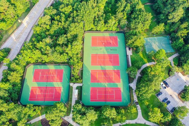 316 Mullins Court, Montgomery, TX 77316