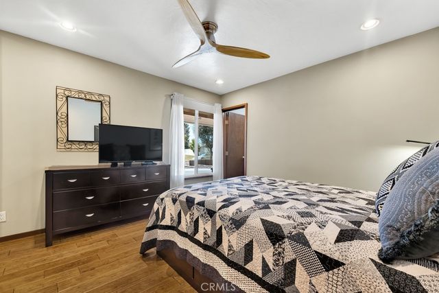 23807 Hartland Street, West Hills, CA 91307