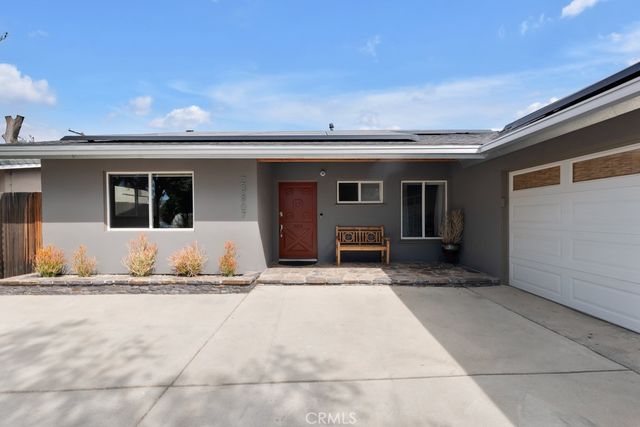 23807 Hartland Street, West Hills, CA 91307