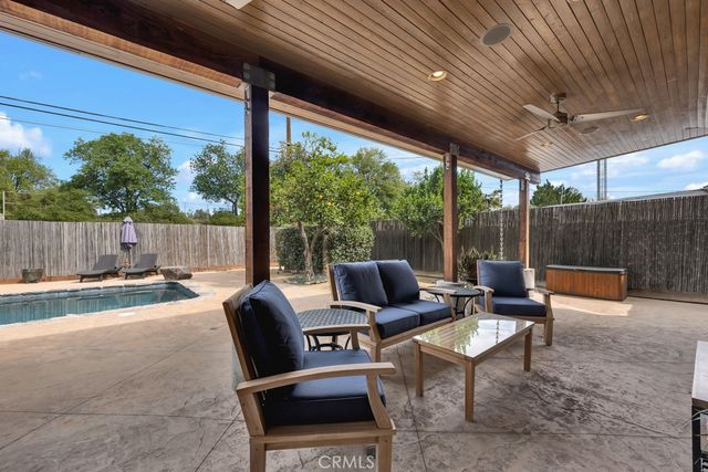 23807 Hartland Street, West Hills, CA 91307