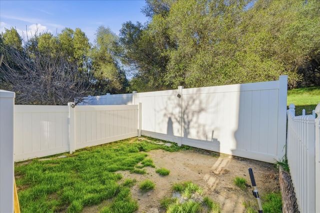 40182 Alerna Way, Oakhurst, CA 93644