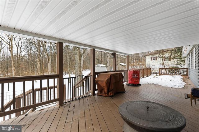 9654 CIRCLE DR, Chambersburg, PA 17201